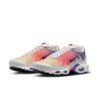 Nike Air Max Plus Femme - Design futuriste et couleurs vibrantes